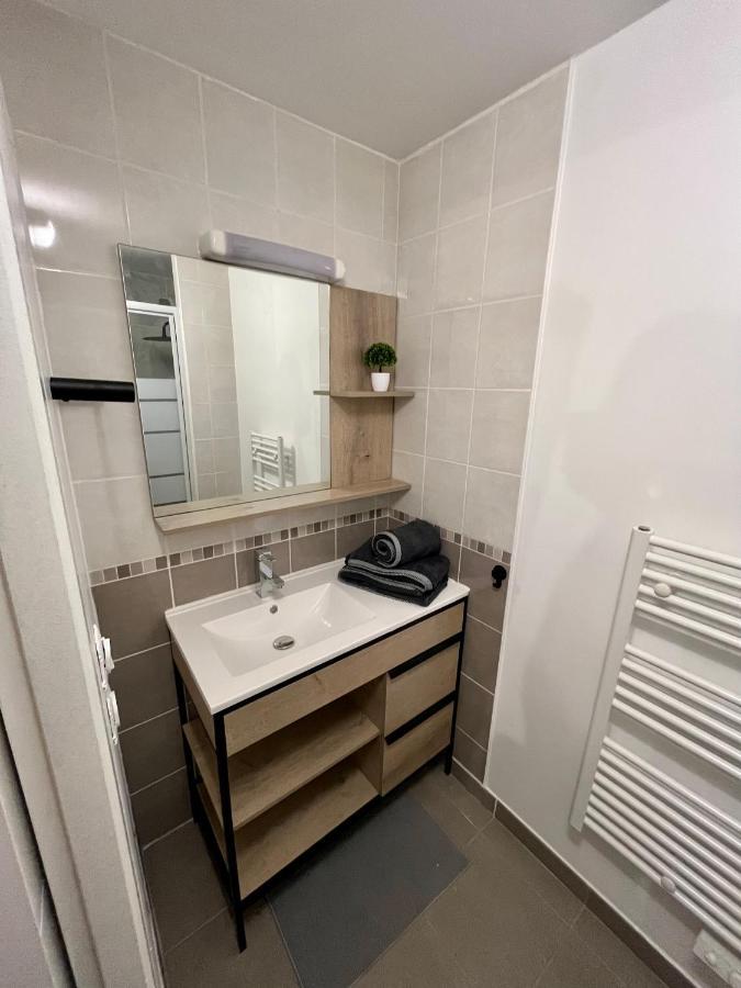 Le Central : Appartement Cosy Et Calme Saint-Germain-de-Joux Bagian luar foto